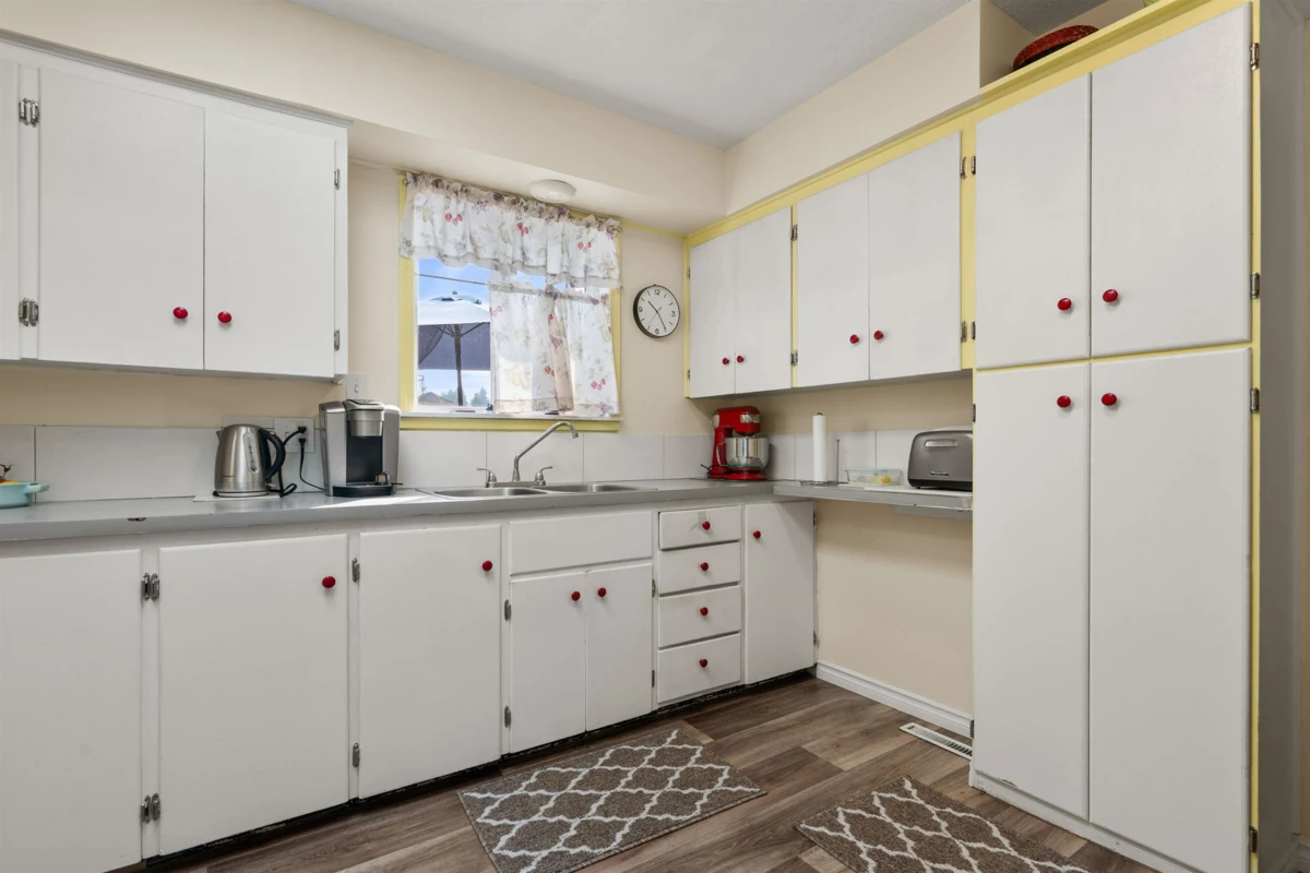 Primary Bathroom Photo of 7790 Grand Street, Mission, BC