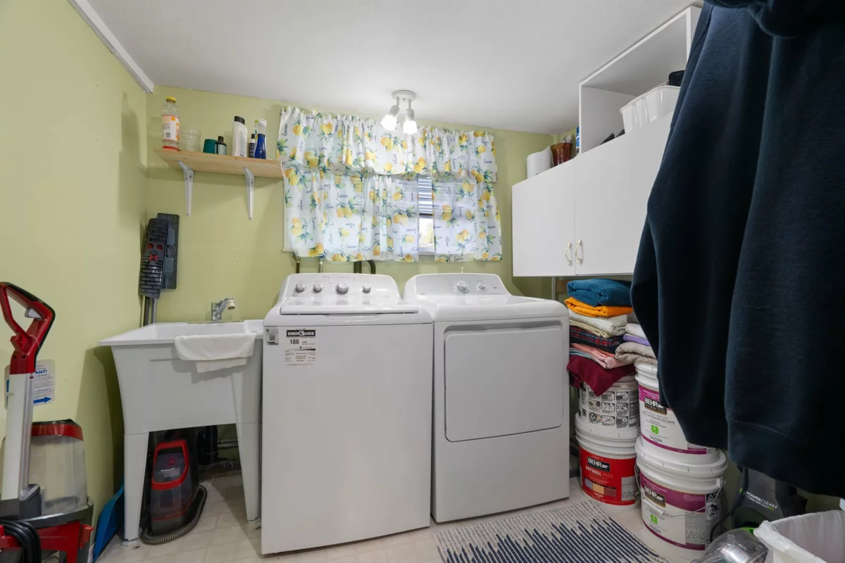 Staircase Photo of 7790 Grand Street, Mission, BC