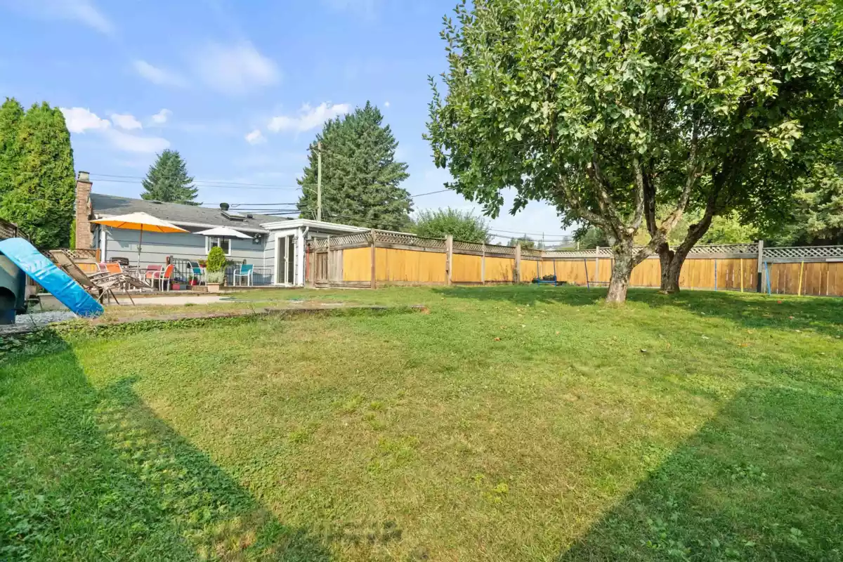 Swimming Pool Photo of 7790 Grand Street, Mission, BC