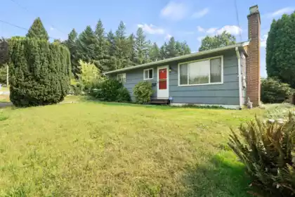 7790 Grand Street, Mission, BC, Mission BC — 2 bed single family residence for sale