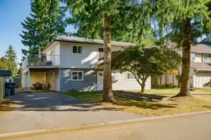 12891 69 Avenue, Surrey, BC, Surrey — Single Family Residence for sale