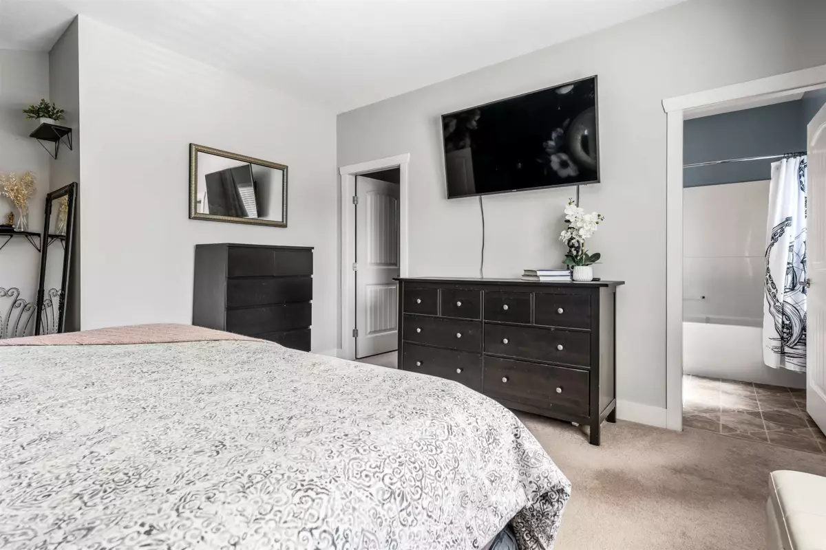 Hallway Photo of 3 46238 Strathcona Road, Chilliwack, BC