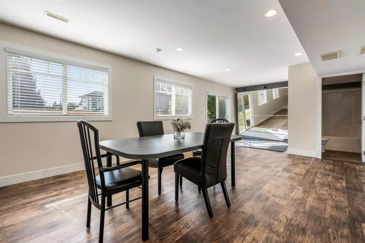 Hot Tub / Spa Photo of 3 46238 Strathcona Road, Chilliwack, BC