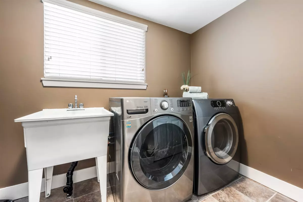 Neighborhood Park Photo Near 3 46238 Strathcona Road, Chilliwack, BC