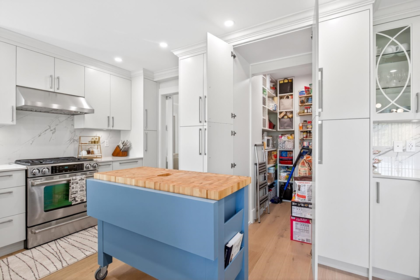 Kitchen Photo of 1527 Greenstone Court, Coquitlam, BC