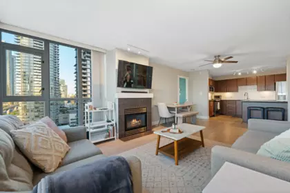 1606 2088 Madison Avenue, Burnaby, BC, Burnaby — Apartment/Condo for sale