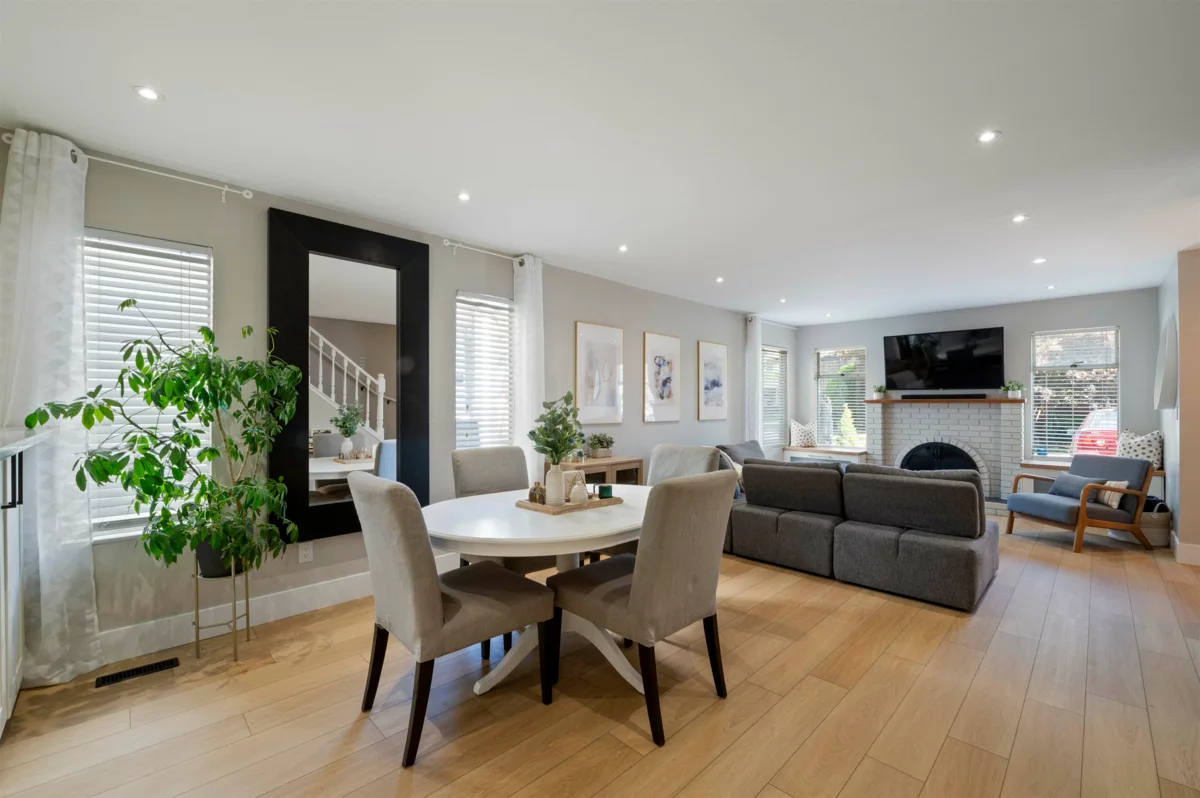 Dining Area Photo of 1261 River Drive, Coquitlam, BC