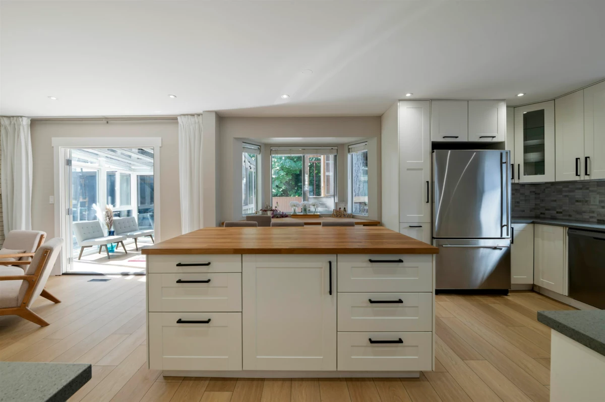 Guest Bathroom Photo of 1261 River Drive, Coquitlam, BC