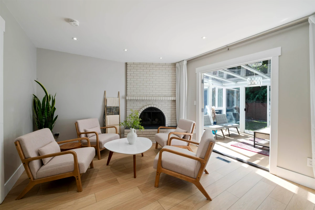 Powder Room Photo of 1261 River Drive, Coquitlam, BC