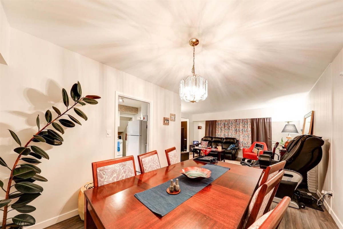 Breakfast Nook Photo of 8020 Lucas Road, Richmond, BC