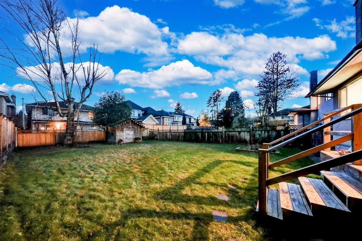 Guest Bathroom Photo of 8020 Lucas Road, Richmond, BC