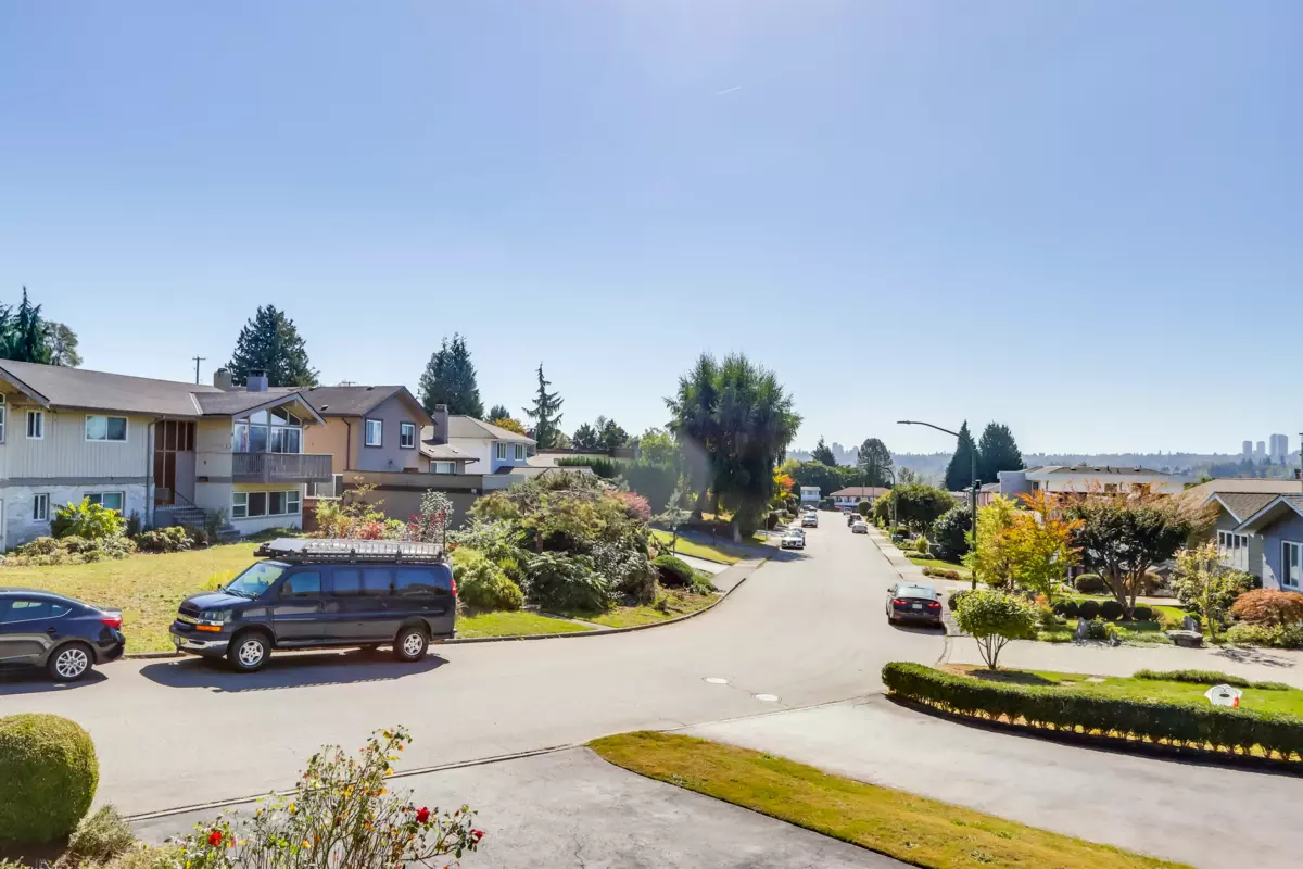 Entry Foyer Photo of 2141 Dauphin Place, Burnaby, BC