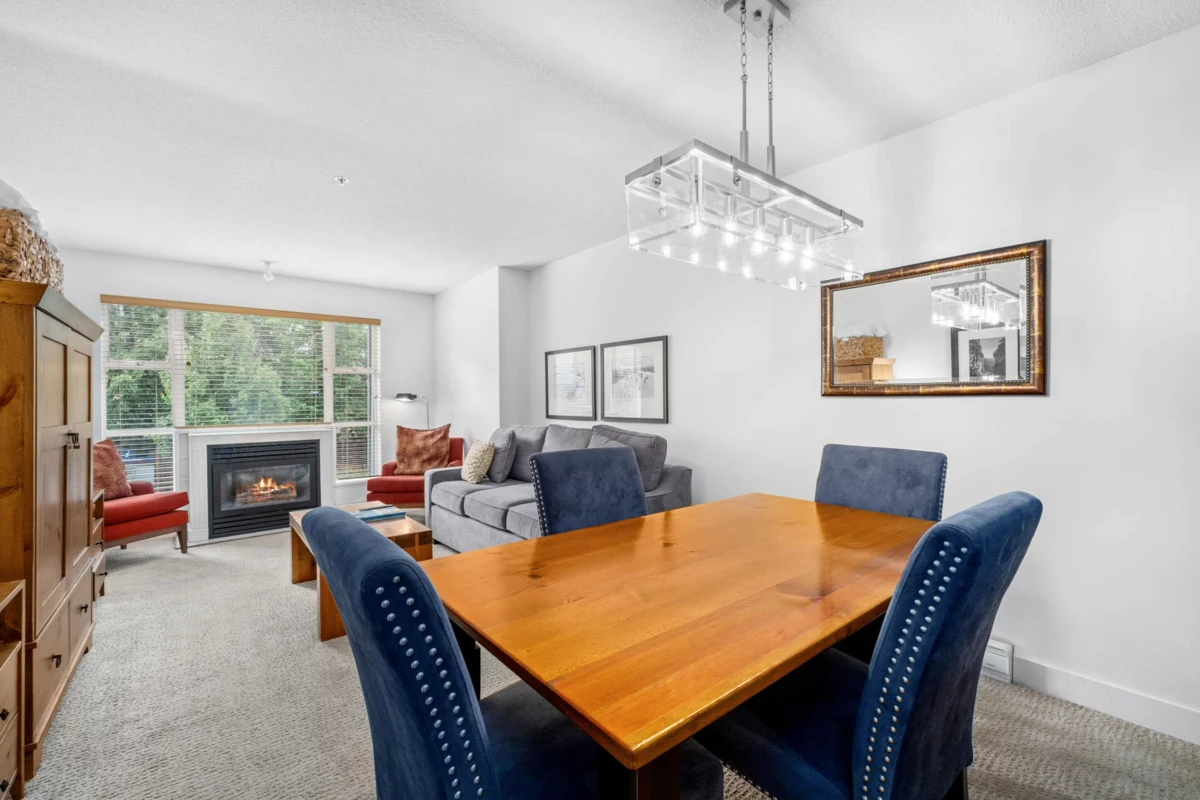 Kitchen Island Photo of 218/219 4573 Chateau Boulevard, Whistler, BC