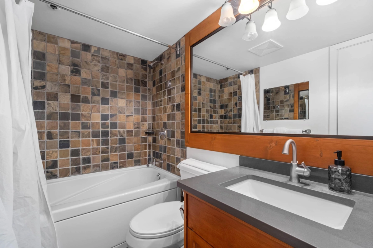 Office / Den Photo of 218/219 4573 Chateau Boulevard, Whistler, BC