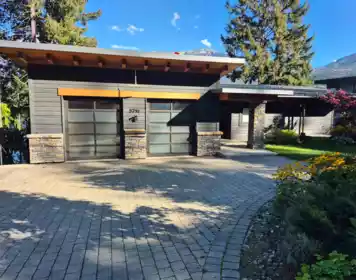 5714 Alta Lake Road, Whistler, BC, Whistler — Single Family Residence for sale