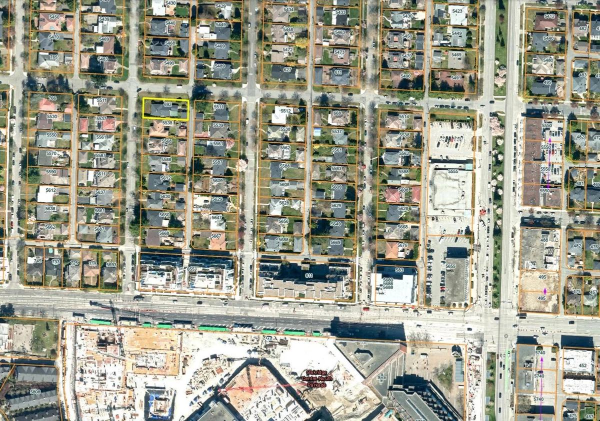 Family Room Photo of 692 W 39th Avenue, Vancouver, BC