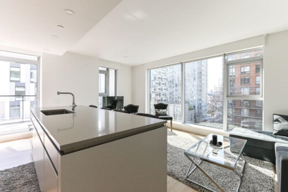 402 889 Pacific Street, Vancouver, BC, Vancouver — Apartment/Condo for sale