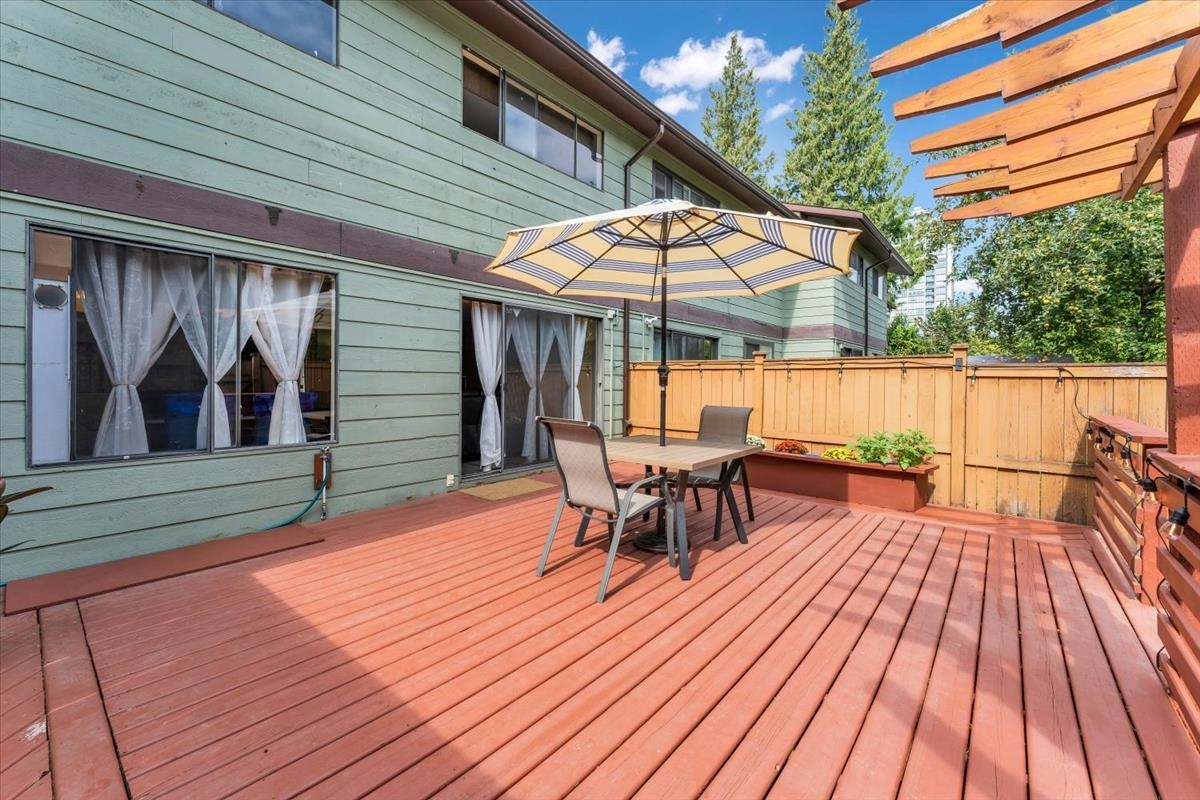 Front Yard Photo of 28 2050 Gladwin Road, Abbotsford, BC