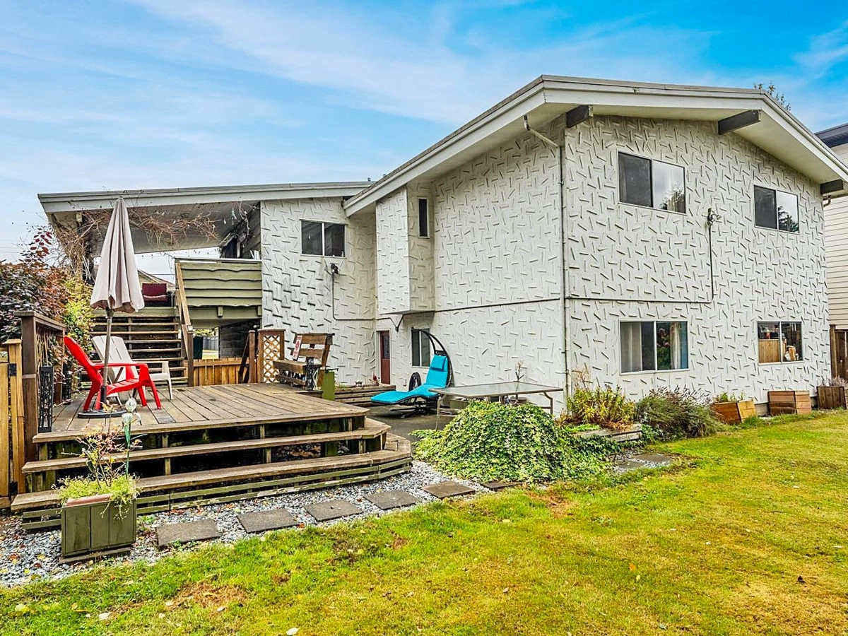 Hot Tub / Spa Photo of 11872 78b Avenue, Delta, BC