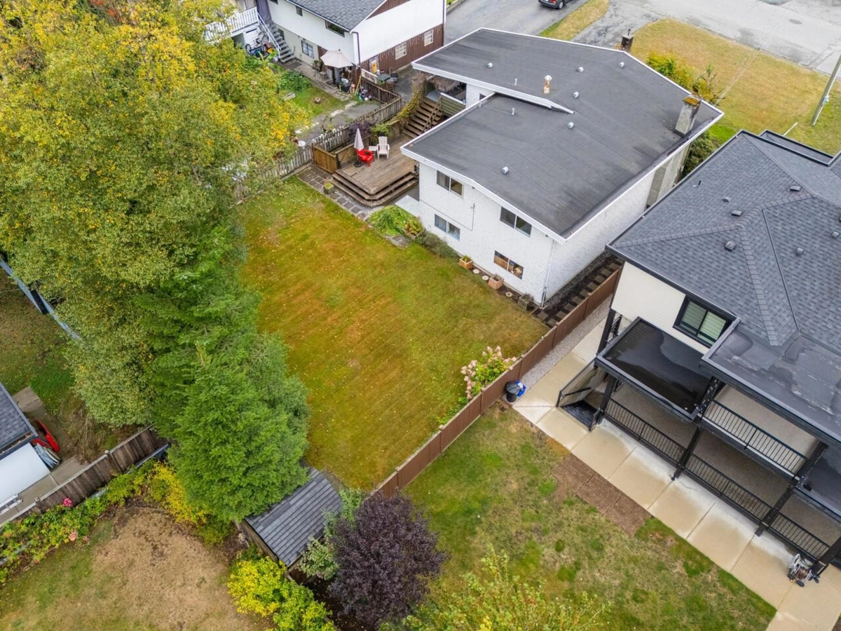 Kitchen Photo of 11872 78b Avenue, Delta, BC
