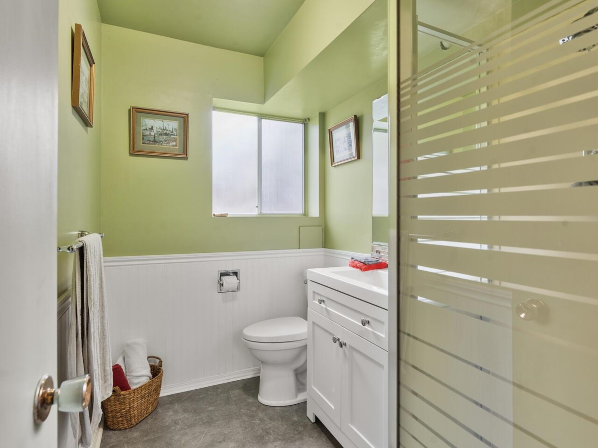 Outdoor Patio Photo of 11872 78b Avenue, Delta, BC