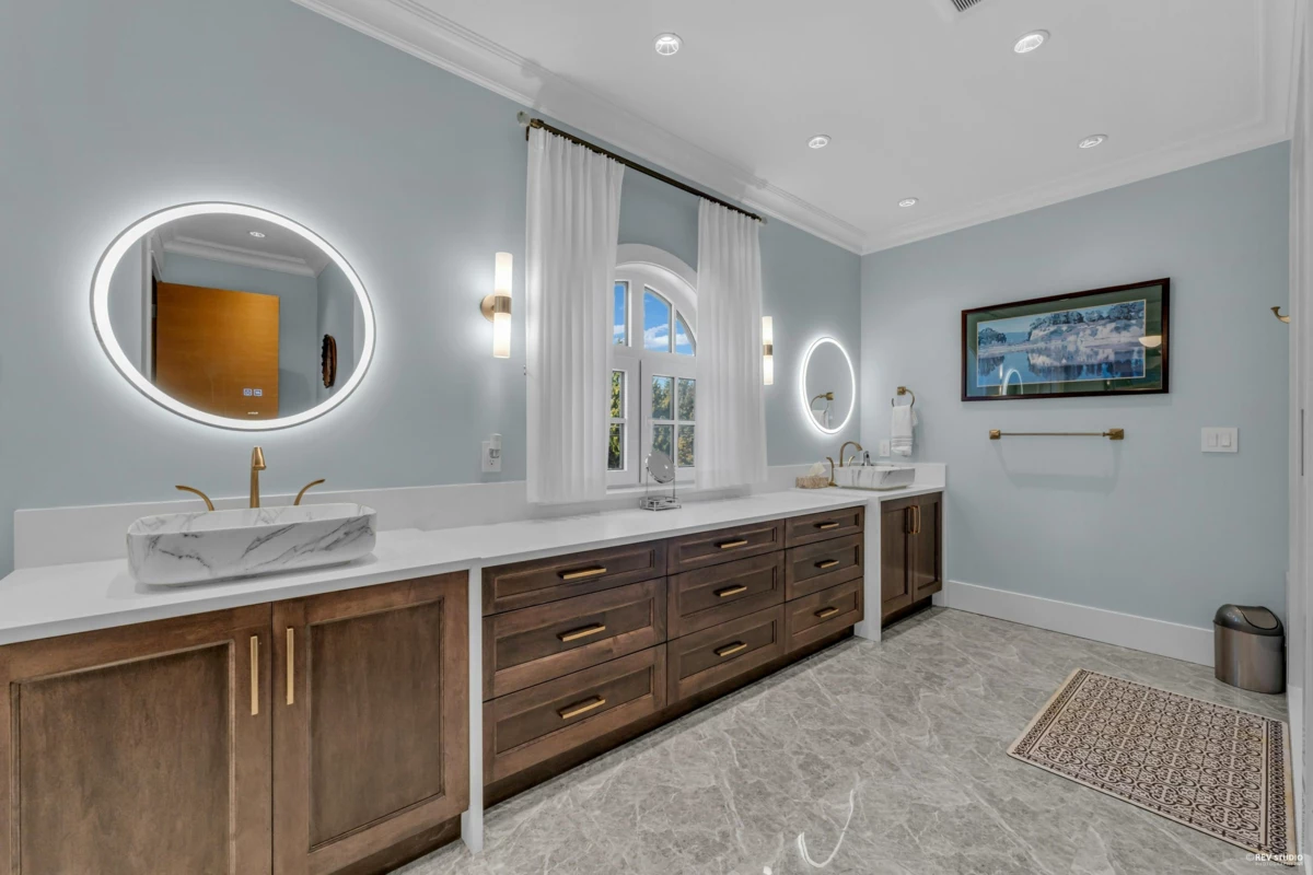 Garage Interior Photo of 12320 No. 3 Road, Richmond, BC