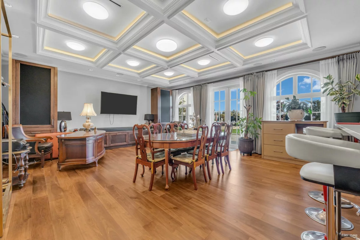 Loft / Bonus Room Photo of 12320 No. 3 Road, Richmond, BC