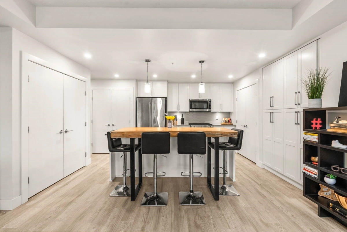 Breakfast Nook Photo of 301 2555 Ware Street, Abbotsford, BC