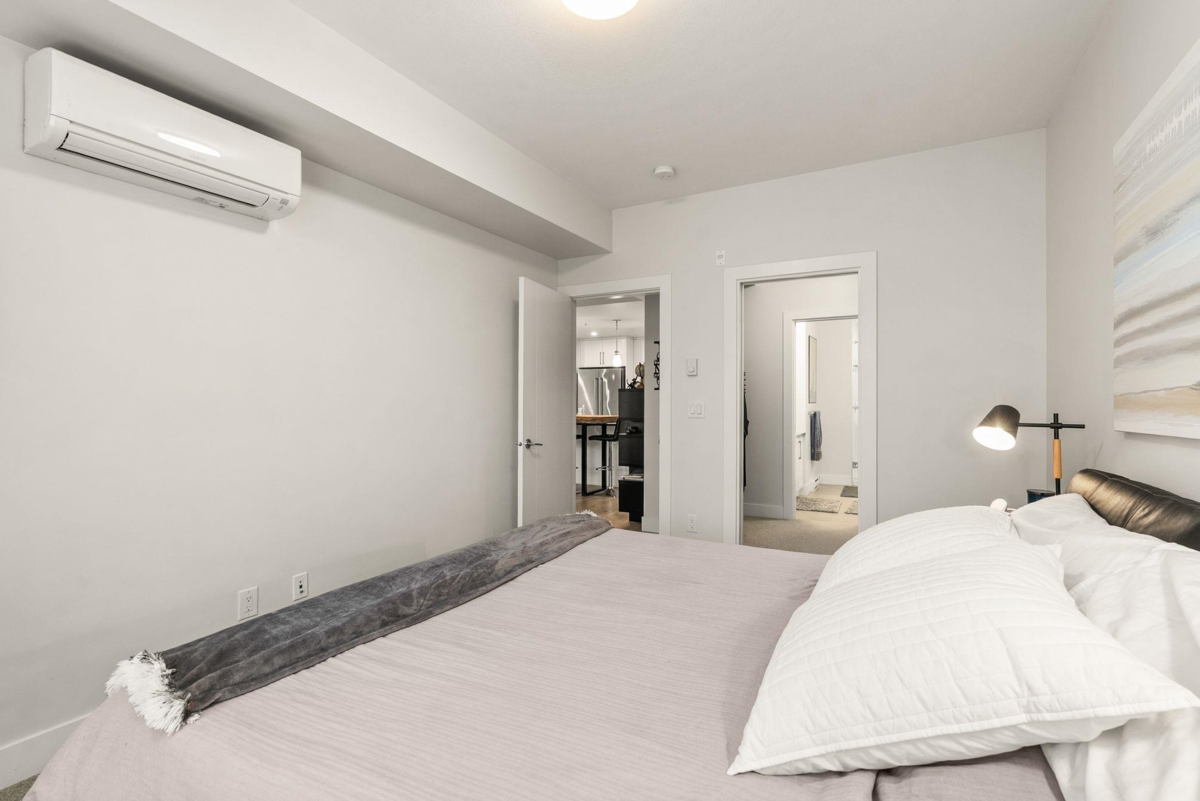 Office / Den Photo of 301 2555 Ware Street, Abbotsford, BC