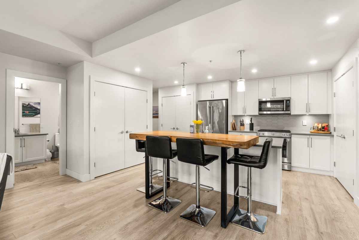 Primary Bedroom Photo of 301 2555 Ware Street, Abbotsford, BC