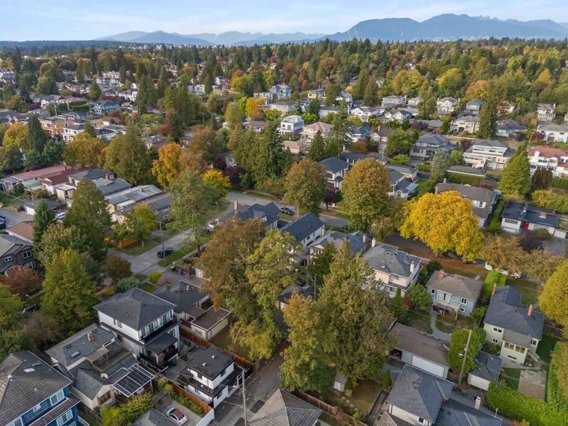 Dining Area Photo of 7526 Selkirk Street, Vancouver, BC