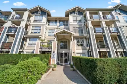 207 275 Ross Drive, New Westminster, BC, New Westminster — Apartment/Condo for sale