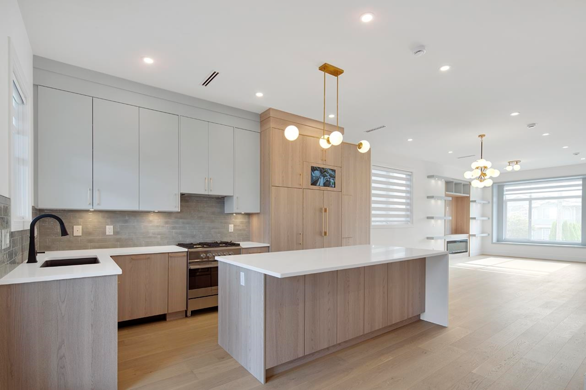 Kitchen Island Photo of 7815 18th Avenue, Burnaby, BC