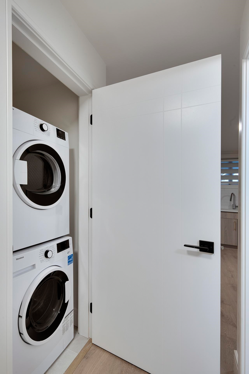 Swimming Pool Photo of 7815 18th Avenue, Burnaby, BC