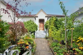 565 E 50th Avenue, Vancouver, BC