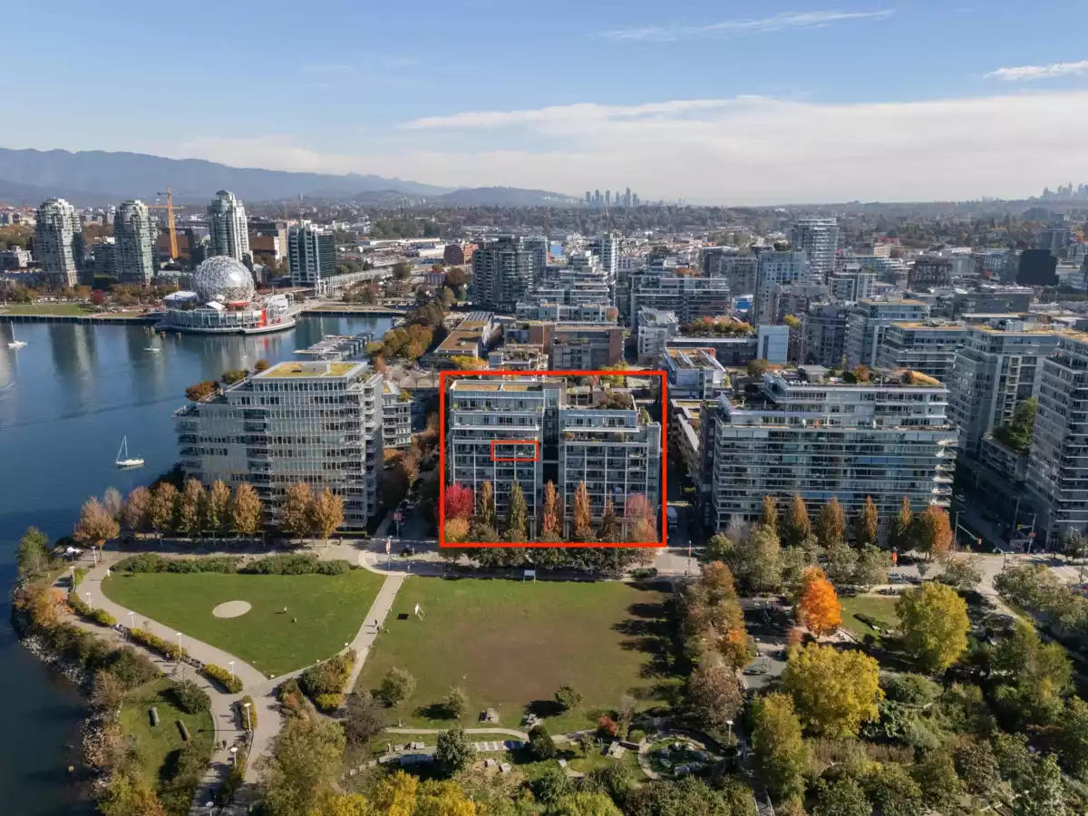 Fitness Center Photo Near 805 1616 Columbia Street, Vancouver, BC