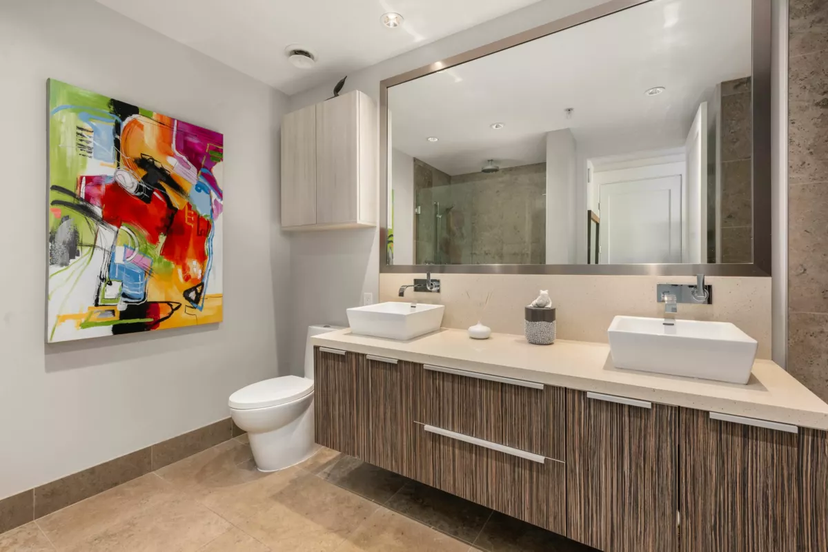 Laundry Room Photo of 805 1616 Columbia Street, Vancouver, BC