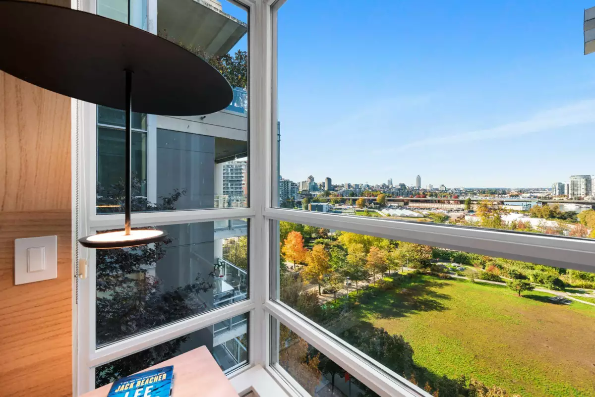 Loft / Bonus Room Photo of 805 1616 Columbia Street, Vancouver, BC