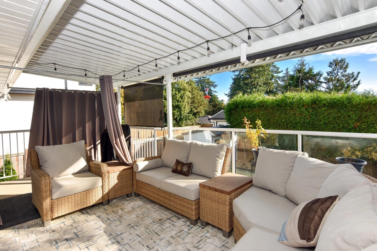 Family Room Photo of 4222 Victory Street, Burnaby, BC