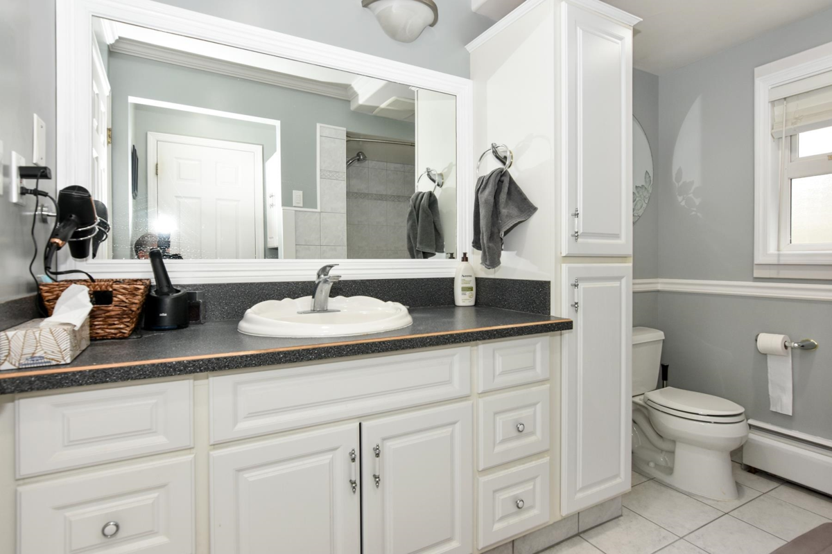 Loft / Bonus Room Photo of 4222 Victory Street, Burnaby, BC