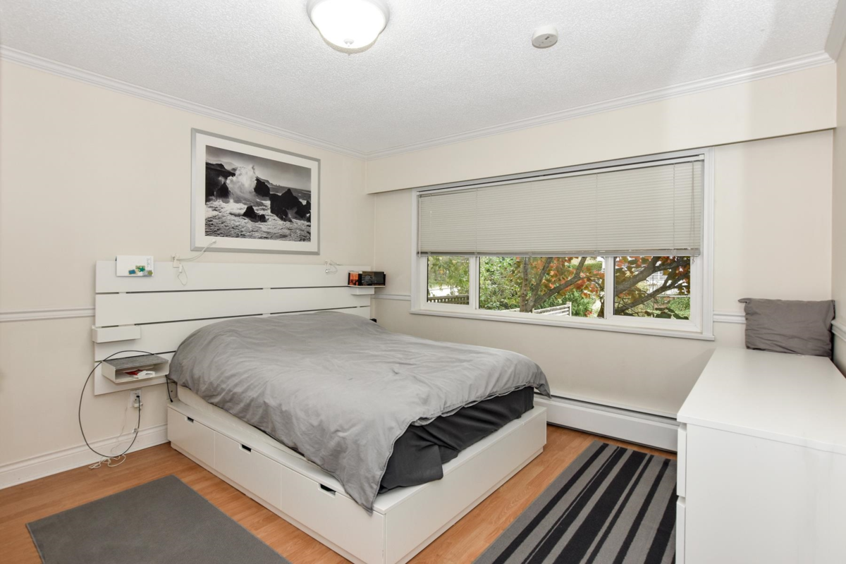 Powder Room Photo of 4222 Victory Street, Burnaby, BC