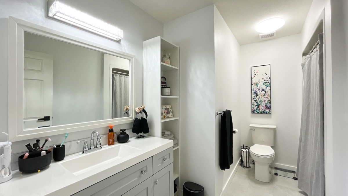 Garage Interior Photo of 107 19352 Fraser Highway, Surrey, BC