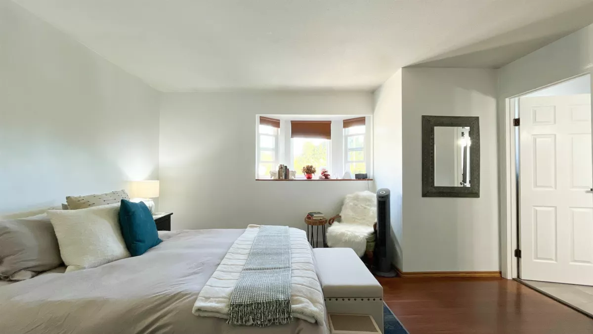 Mudroom Photo of 107 19352 Fraser Highway, Surrey, BC