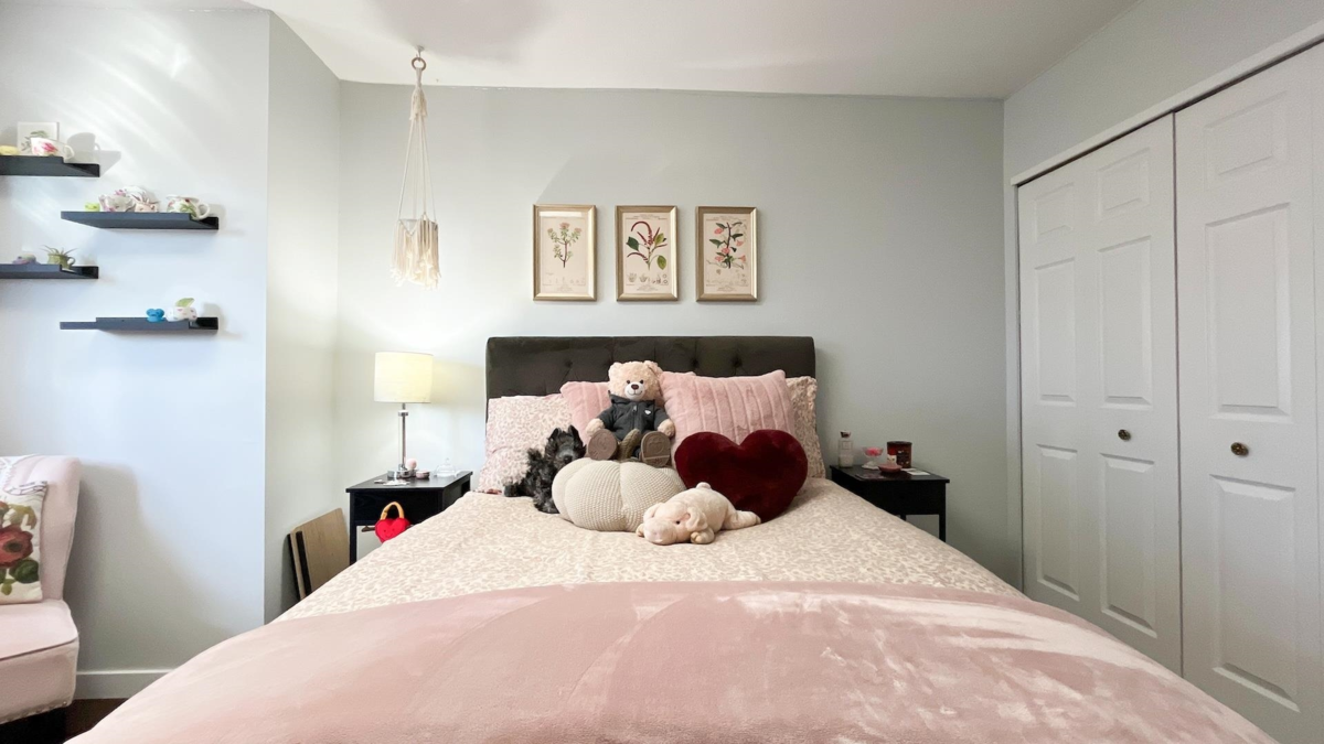 Powder Room Photo of 107 19352 Fraser Highway, Surrey, BC