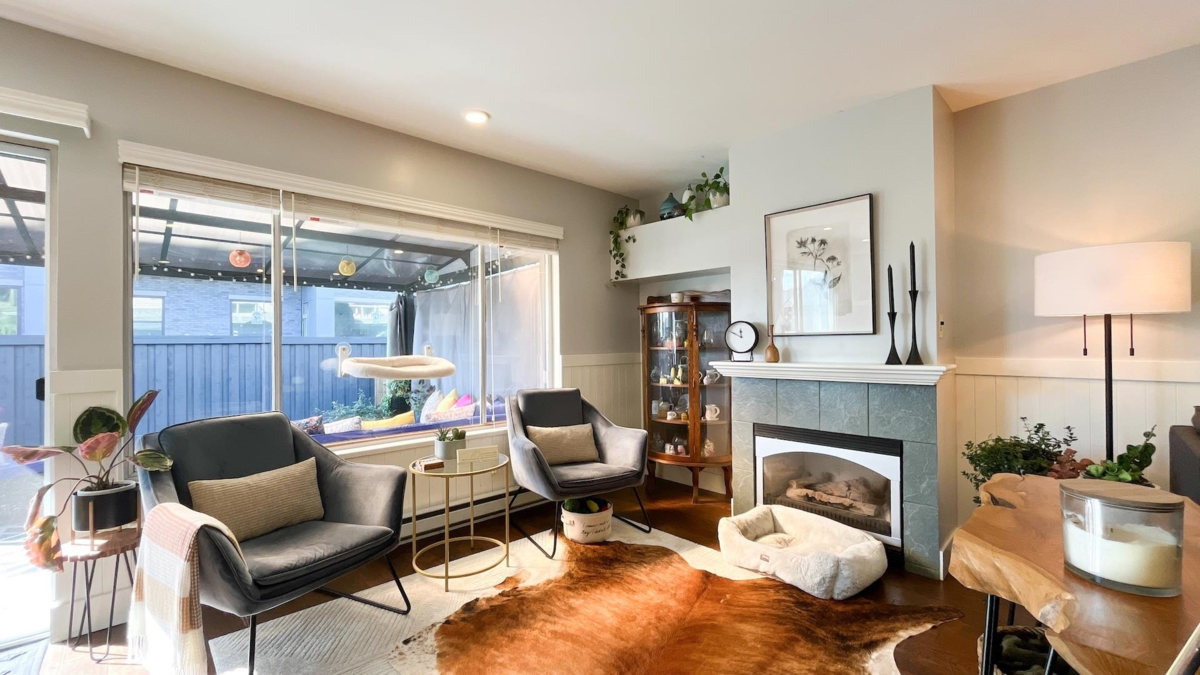 Primary Bedroom Photo of 107 19352 Fraser Highway, Surrey, BC