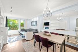 127 119 W 22nd Street, North Vancouver, BC