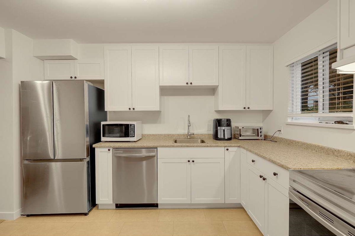 Dining Area Photo of 168 13742 67 Avenue, Surrey, BC