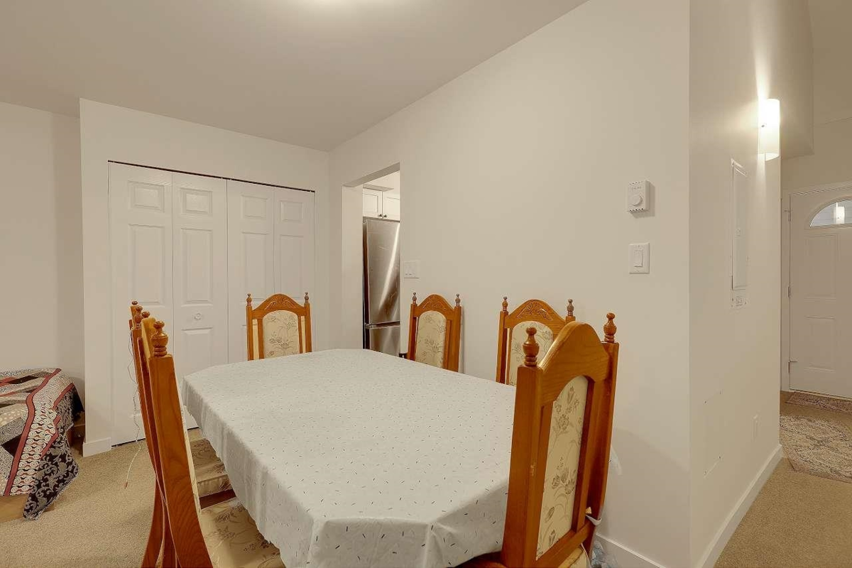 Primary Bathroom Photo of 168 13742 67 Avenue, Surrey, BC