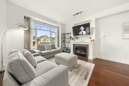 Family Room Photo of 51 2979 156 Street, Surrey, BC