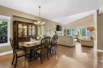 11279 Creekside Street, Maple Ridge, BC, Maple Ridge — Single Family Residence for sale